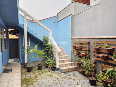 Casa à venda com 220m², 4 quartos, 2 suítes, 2 vagas no bairro Campeche em Florianópolis - Foto 12