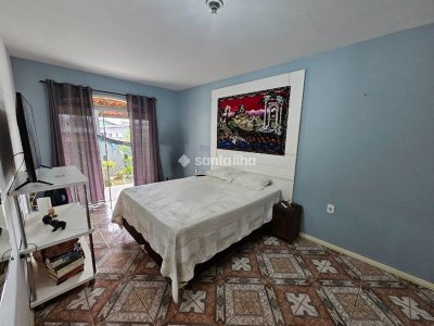 Casa à venda com 220m², 4 quartos, 2 suítes, 2 vagas no bairro Campeche em Florianópolis - Foto 10