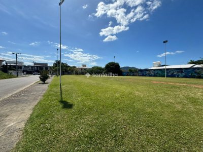 Casa à venda com 170m², 3 quartos, 1 suíte, 3 vagas no bairro Campeche em Florianópolis - Foto 14