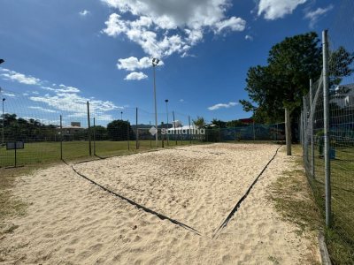 Casa à venda com 170m², 3 quartos, 1 suíte, 3 vagas no bairro Campeche em Florianópolis - Foto 15