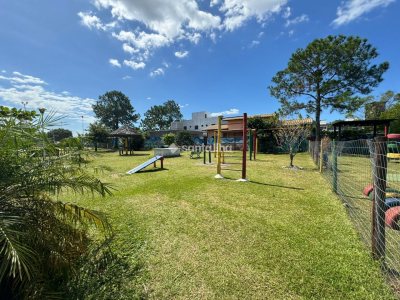 Casa à venda com 170m², 3 quartos, 1 suíte, 3 vagas no bairro Campeche em Florianópolis - Foto 19