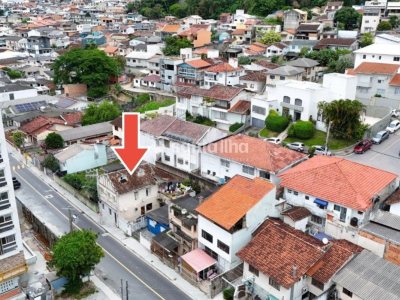 Terreno à venda com 310m² no bairro Agronômica em Florianópolis - Foto 2