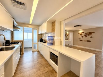 Apartamento à venda com 168m², 2 quartos, 2 suítes, 2 vagas no bairro Agronômica em Florianópolis - Foto 9