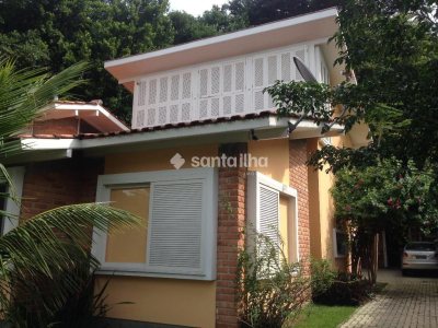 Casa à venda com 172m², 4 quartos, 2 suítes, 5 vagas no bairro Lagoa da Conceição em Florianópolis - Foto 3