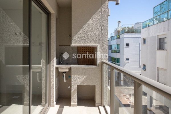 Apartamento à venda com 96m², 2 quartos, 2 suítes, 1 vaga no bairro João Paulo em Florianópolis