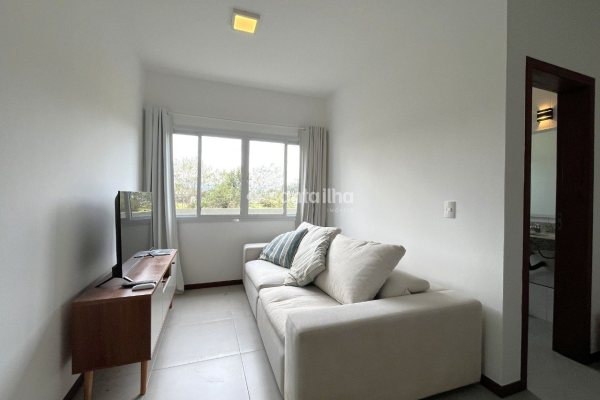 Apartamento para alugar com 43m², 1 quarto, 1 vaga no bairro Ribeirão da Ilha em Florianópolis