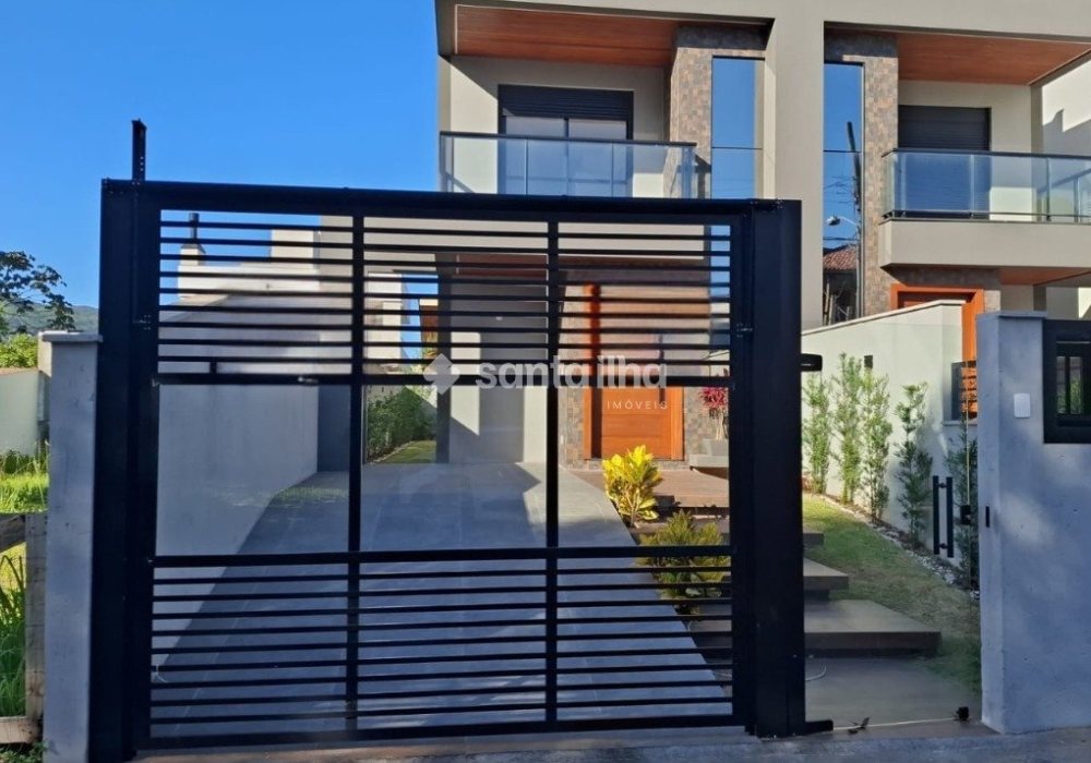 Casa à venda com 140m², 3 quartos, 3 suítes, 1 vaga no bairro Pântano do Sul em Florianópolis - Foto 1