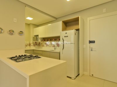 Studio à venda com 41m², 1 quarto, 1 vaga no bairro Centro em Florianópolis - Foto 2