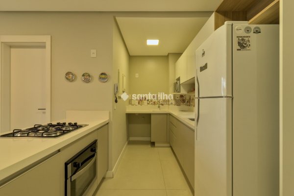 Studio à venda com 41m², 1 quarto, 1 vaga no bairro Centro em Florianópolis