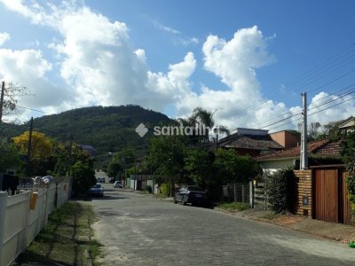 Casa à venda com 154m², 3 quartos, 2 vagas no bairro Rio Tavares em Florianópolis - Foto 62