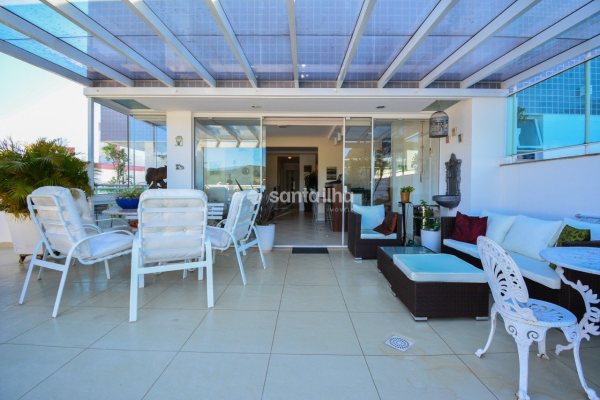 Cobertura à venda com 253m², 3 quartos, 1 suíte, 3 vagas no bairro Itacorubi em Florianópolis