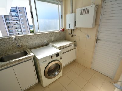 Cobertura à venda com 253m², 3 quartos, 1 suíte, 3 vagas no bairro Itacorubi em Florianópolis - Foto 16