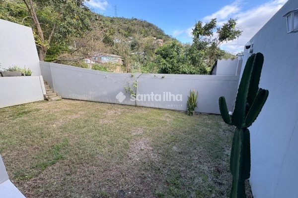Casa à venda com 200m², 3 quartos, 2 vagas no bairro Saco dos Limões em Florianópolis
