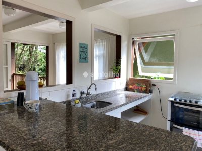 Casa à venda com 370m², 3 quartos, 1 suíte, 3 vagas no bairro Lagoa da Conceição em Florianópolis - Foto 3