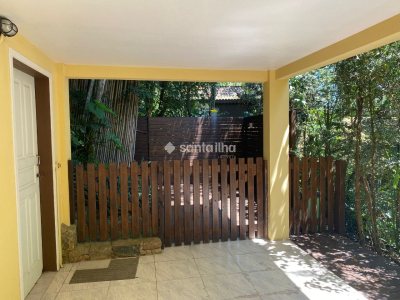 Casa à venda com 370m², 3 quartos, 1 suíte, 3 vagas no bairro Lagoa da Conceição em Florianópolis - Foto 25