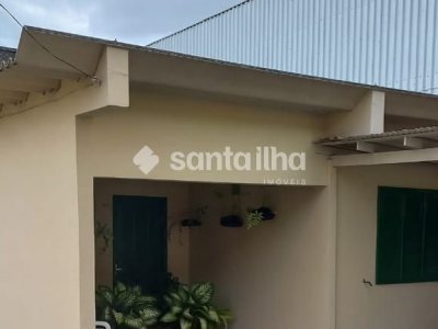 Casa à venda com 115m², 4 quartos, 3 vagas no bairro Costeira do Pirajubaé em Florianópolis - Foto 8