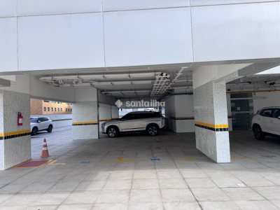 Apartamento à venda com 73m², 2 quartos, 1 suíte, 1 vaga no bairro Centro em Florianópolis - Foto 17