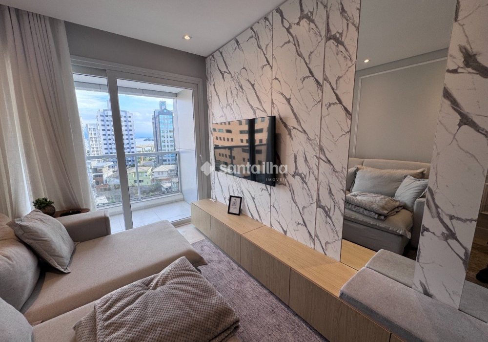 Apartamento à venda com 73m², 2 quartos, 1 suíte, 1 vaga no bairro Centro em Florianópolis - Foto 1