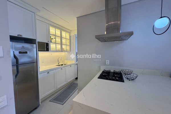 Apartamento à venda com 73m², 2 quartos, 1 suíte, 1 vaga no bairro Centro em Florianópolis