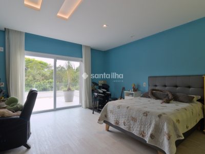Casa em Condomínio à venda com 429m², 5 quartos, 5 suítes, 4 vagas no bairro Rio Tavares em Florianópolis - Foto 53