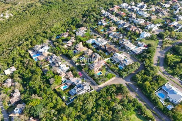 Casa em Condomínio à venda com 429m², 5 quartos, 5 suítes, 4 vagas no bairro Rio Tavares em Florianópolis