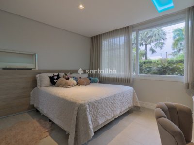 Casa em Condomínio à venda com 429m², 5 quartos, 5 suítes, 4 vagas no bairro Rio Tavares em Florianópolis - Foto 69