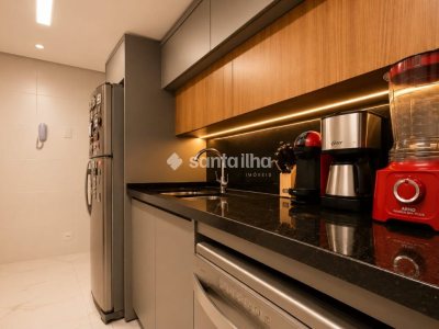 Apartamento à venda com 120m², 4 quartos, 2 suítes, 1 vaga no bairro Centro em Florianópolis - Foto 8