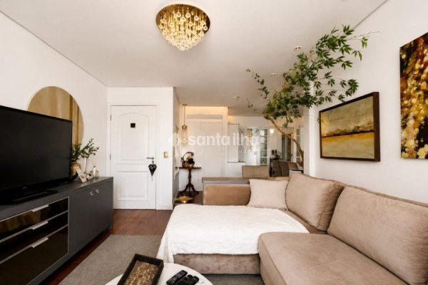 Apartamento à venda com 120m², 4 quartos, 2 suítes, 1 vaga no bairro Centro em Florianópolis