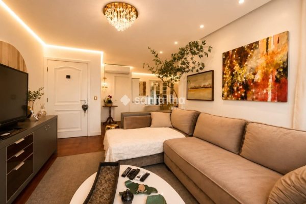 Apartamento à venda com 120m², 4 quartos, 2 suítes, 1 vaga no bairro Centro em Florianópolis
