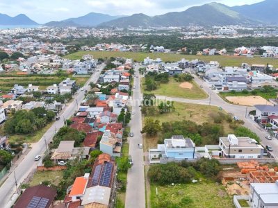 Casa à venda com 137m², 3 quartos, 1 suíte, 2 vagas no bairro Campeche em Florianópolis - Foto 19