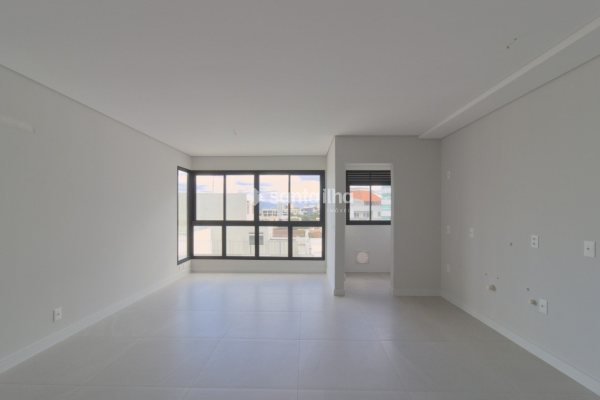 Apartamento à venda com 86m², 3 quartos, 2 suítes, 2 vagas no bairro Coqueiros em Florianópolis