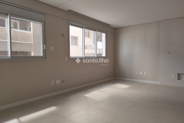 Studio à venda com 38m², 1 quarto, 1 vaga no bairro Trindade em Florianópolis