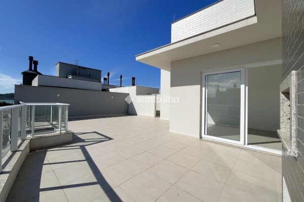 Cobertura para alugar com 192m², 3 quartos, 1 suíte, 2 vagas no bairro Campeche em Florianópolis