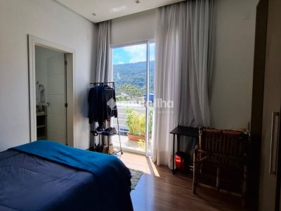 Casa à venda com 336m², 3 quartos, 3 suítes, 2 vagas no bairro Lagoa da Conceição em Florianópolis - Foto 22