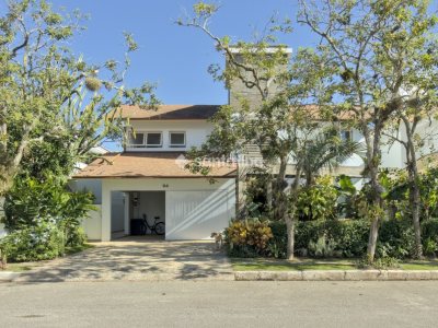 Casa em Condomínio à venda com 300m², 3 quartos, 1 suíte, 2 vagas no bairro Lagoa da Conceição em Florianópolis - Foto 7