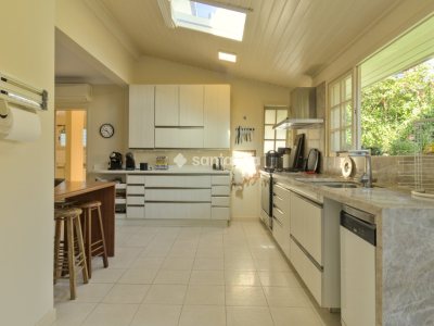 Casa em Condomínio à venda com 300m², 3 quartos, 1 suíte, 2 vagas no bairro Lagoa da Conceição em Florianópolis - Foto 16