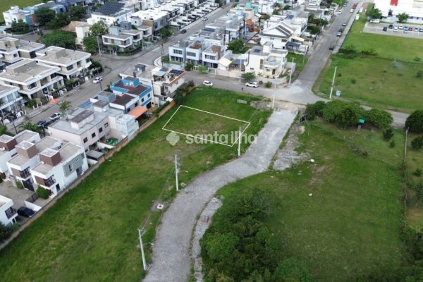Terreno à venda com 427m² no bairro Ribeirão da Ilha em Florianópolis