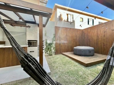 Casa à venda com 154m², 3 quartos, 1 suíte, 2 vagas no bairro Campeche em Florianópolis - Foto 12