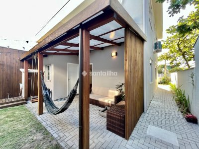 Casa à venda com 154m², 3 quartos, 1 suíte, 2 vagas no bairro Campeche em Florianópolis - Foto 13