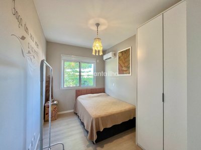 Casa à venda com 154m², 3 quartos, 1 suíte, 2 vagas no bairro Campeche em Florianópolis - Foto 17