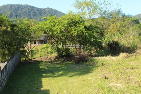 Terreno Comercial à venda com 2.966m² no bairro Rio Tavares em Florianópolis