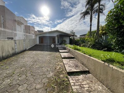 Casa à venda com 167m², 3 quartos, 1 suíte, 5 vagas no bairro Morro das Pedras em Florianópolis - Foto 2