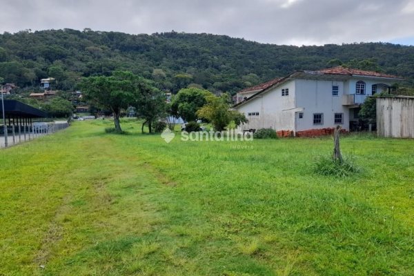 Terreno à venda com 22.000m² no bairro Morro das Pedras em Florianópolis
