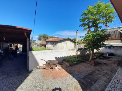 Casa à venda com 100m², 3 quartos, 4 vagas no bairro Campeche em Florianópolis - Foto 6