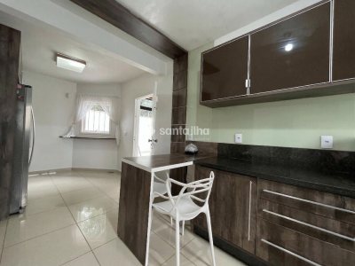Casa para alugar com 239m², 5 quartos, 3 suítes, 5 vagas no bairro Campeche em Florianópolis - Foto 10