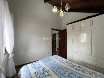 Casa para alugar com 239m², 5 quartos, 3 suítes, 5 vagas no bairro Campeche em Florianópolis - Foto 34