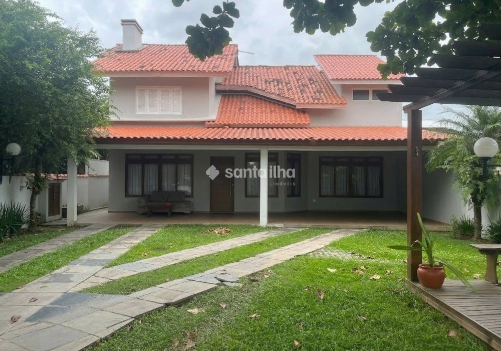Casa para alugar com 239m², 5 quartos, 3 suítes, 5 vagas no bairro Campeche em Florianópolis - Foto 1