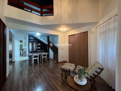Casa para alugar com 239m², 5 quartos, 3 suítes, 5 vagas no bairro Campeche em Florianópolis - Foto 2