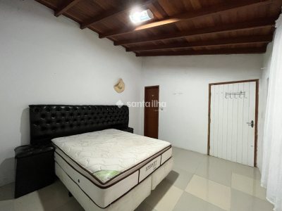 Casa para alugar com 239m², 5 quartos, 3 suítes, 5 vagas no bairro Campeche em Florianópolis - Foto 18