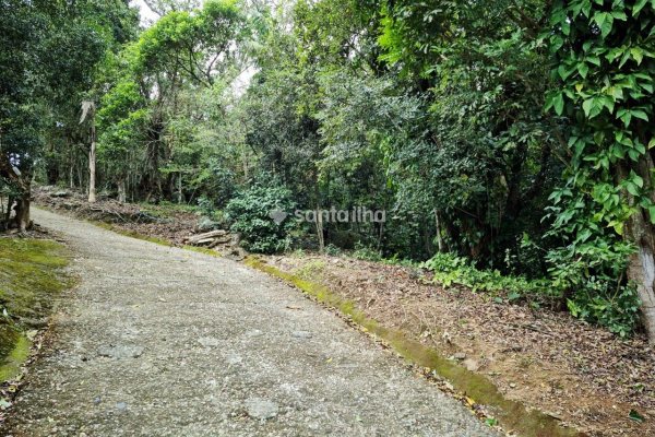 Terreno à venda com 2.400m² no bairro Ribeirão da Ilha em Florianópolis